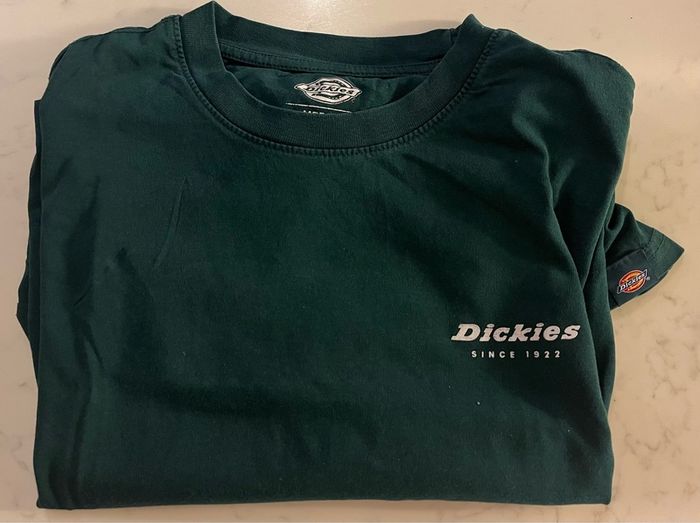 Men's T-shirt Dickies Medium like new PRICE REDUCED