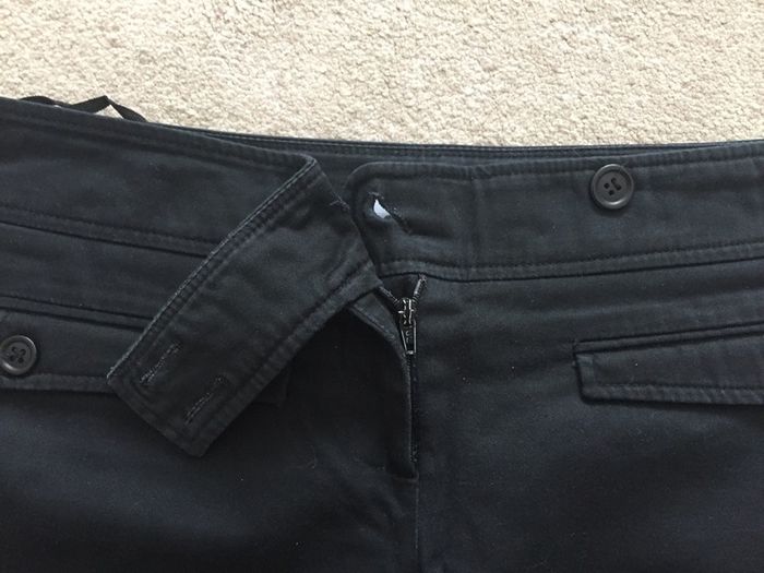 Ladies Black Half Length Shorts/Trousers: Size 8