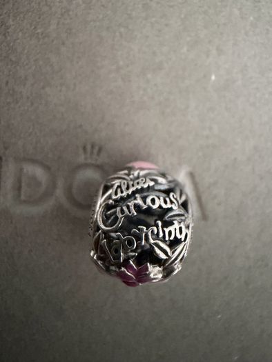 Pandora Disney Cheshire Cat charm