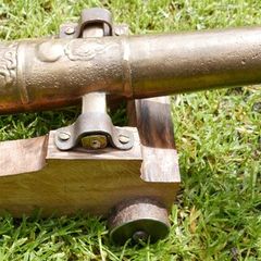 Vintage heavy Bronze/Brass Cannon 17" long