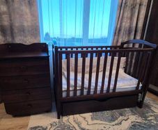 Cot bed + chest of drawers with built-in changing table
