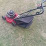 petrol lawnmower Image 5