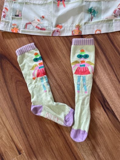 Oilily Douwe dress age 6 with matching socks excellent condition!!!