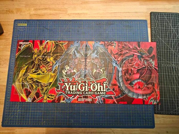 Yu - Gi - Oh! Card Decks, Tins and Mat