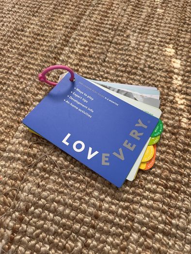 Lovevery The Looker Play kit
