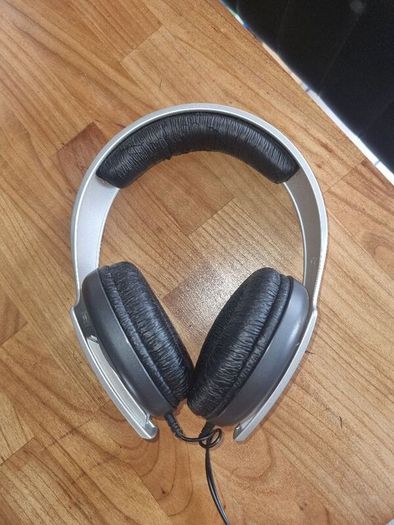 Seinheisser EH250 headphones