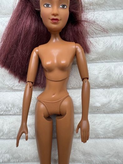 Mattel Flavas Tika Barbie Doll 2003 B7581 Used Please look at the pictures