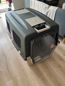 Trixie Gulliver 7 Dog Transport Crate (Used Once) + BRAND NEW Wheels & Bowl - IATA Approved