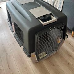 Trixie Gulliver 7 Dog Transport Crate (Used Once) + BRAND NEW Wheels & Bowl - IATA Approved