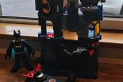 Imaginext Batman Lair and vehicles and batman