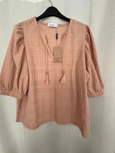 New Gallery Blouse