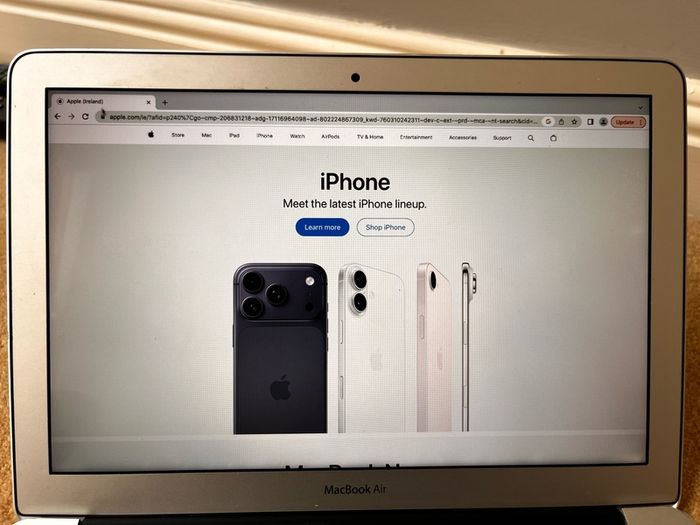 Macbook Air 13" (mid-2012) 4gb Ram For Parts Or Repair