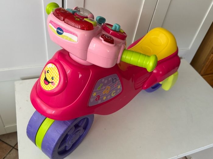VTech 2-in-1 Baby Trike to Bike