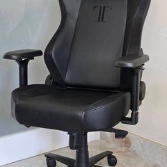 Secret Lab Titan Gaming Chair