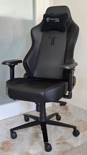 Secret Lab Titan Gaming Chair