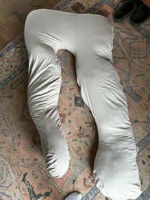 pregnancy pillow