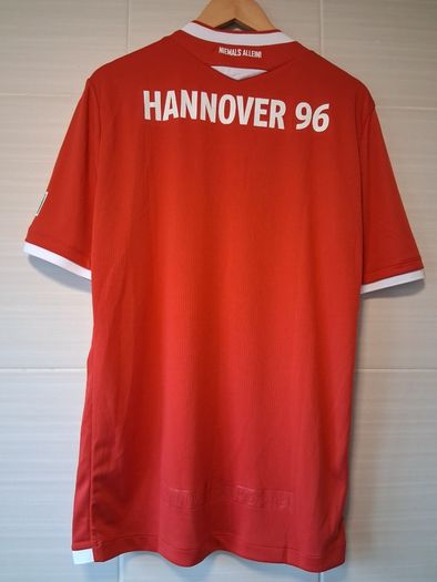 Hannover 96 Football Club Jersey.  Official Macron Mens Home Jersey. Collect In Dublin Or Receive Via Post.