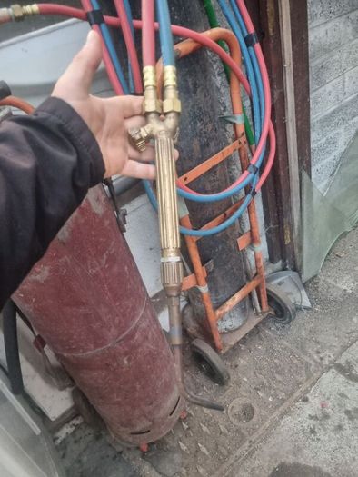 Oxy Acetylene Gas Cylinders Regulators Hoses Trolley