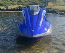 Jet ski