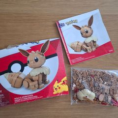 Mega Pokemon Eevee, 7+, 215 pieces