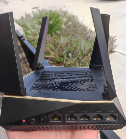 Asus RT-AX92U AX6100 Tri-Band Wi-Fi 6 Router
