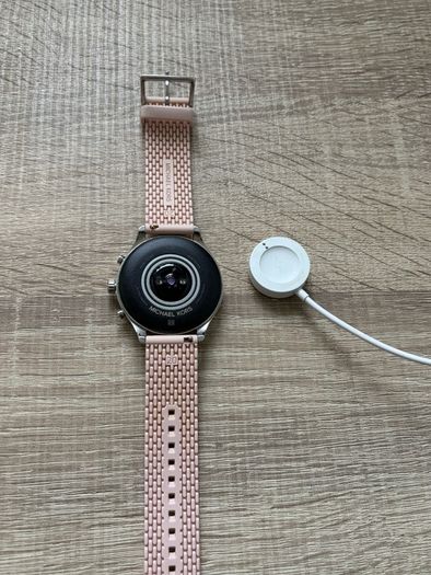 Michael Kors access