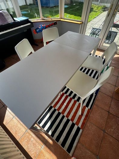 White Extendable Table with Chairs