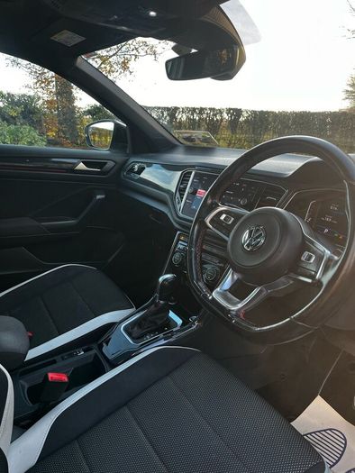 Low Mileage !! Vw Troc R-line. Highspec.sunroof