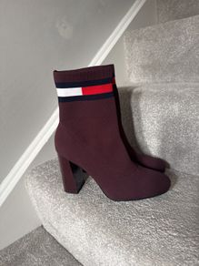 Tommy Hilfiger boots burgundy size 6 39