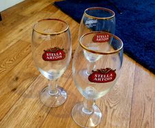 Stella Artois Chalice Pint Glasses - Gold Rim - Set of 3