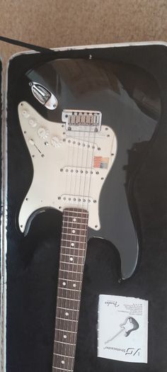 Fender USA VG Stratocaster 2007. Roland Virtual Guitar. Immaculate