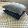 2x decorative pillows Image 5