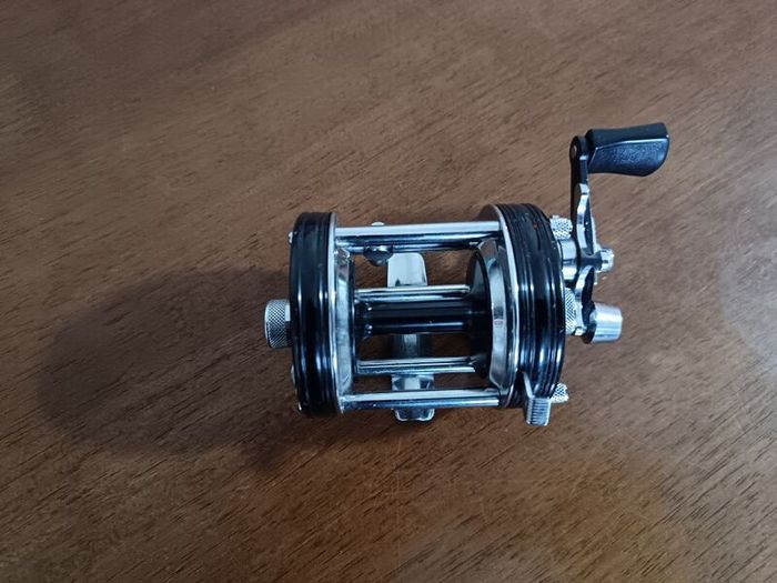 fishing reel
