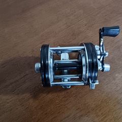 fishing reel