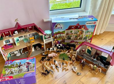Schleich Horse Club Country House Bundle