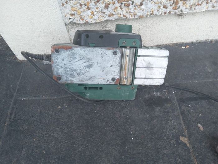 Bosch PHO 1500 electric planer