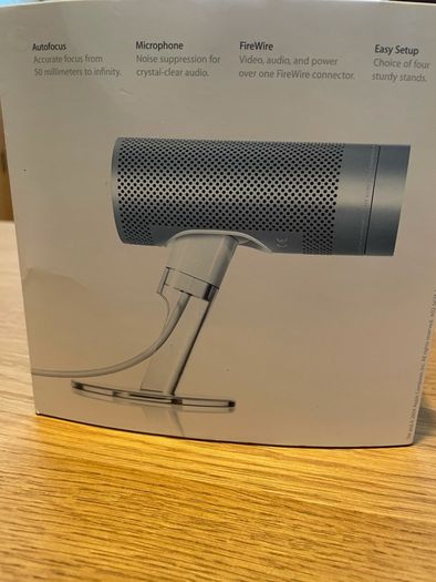 Apple iSight Webcam + Noise Suppression Microphone