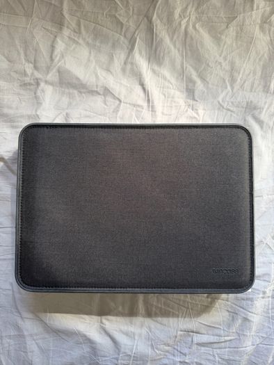 MacBook Air 13 Inch M2 - 8GB RAM, 256GB SSD, Silver, 100% Battery Health