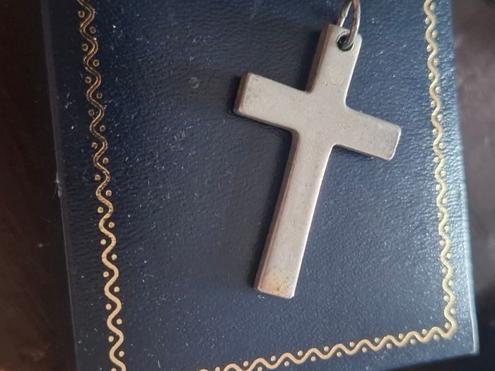 Cross