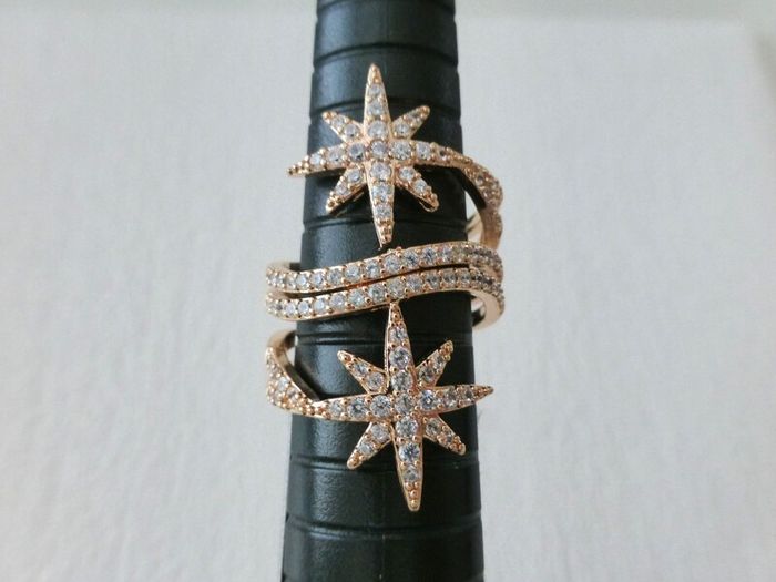Star Starburst Crystal Rose Gold Adjustable Ring