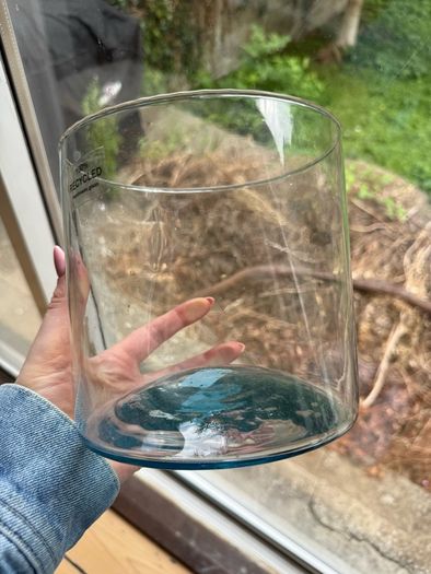 Round glass vase