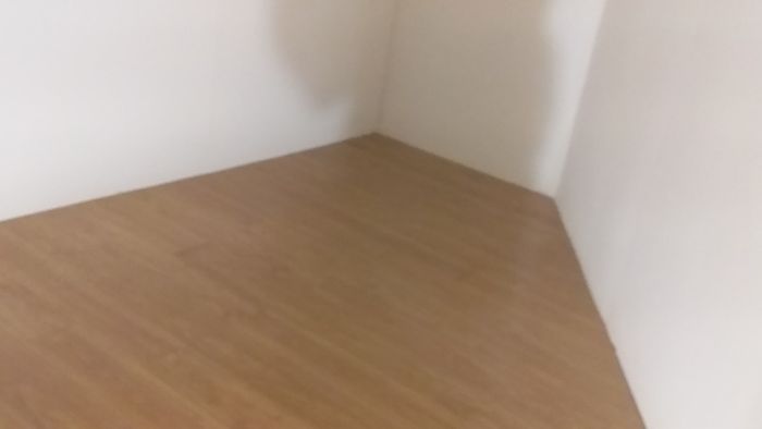 Timber floor fitter