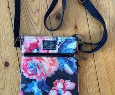 Joules Crossbody bag