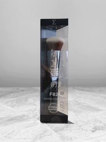 New Sigma Beauty F82 Round Kabuki Brush