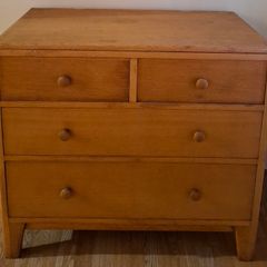 Oak Chest of Drawers