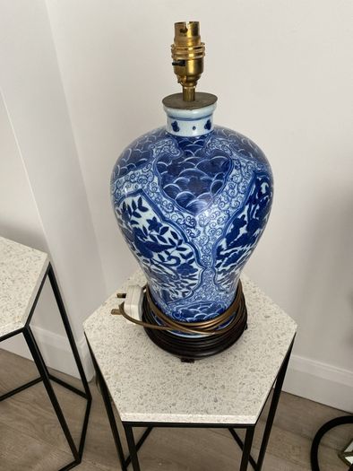 Large table lamp