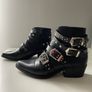 women's Ankle Boots Image 3