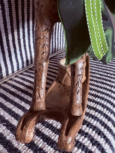 New bespoke wood effect vintage inspired rocking with candle and oversized bow