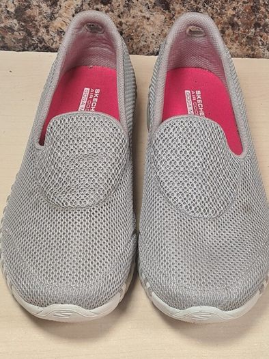 womens SKECHERS GO WALK Slip in trainers runners beige Size UK 4 EU 37