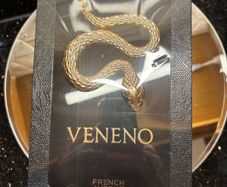 French Avenue Vaneno